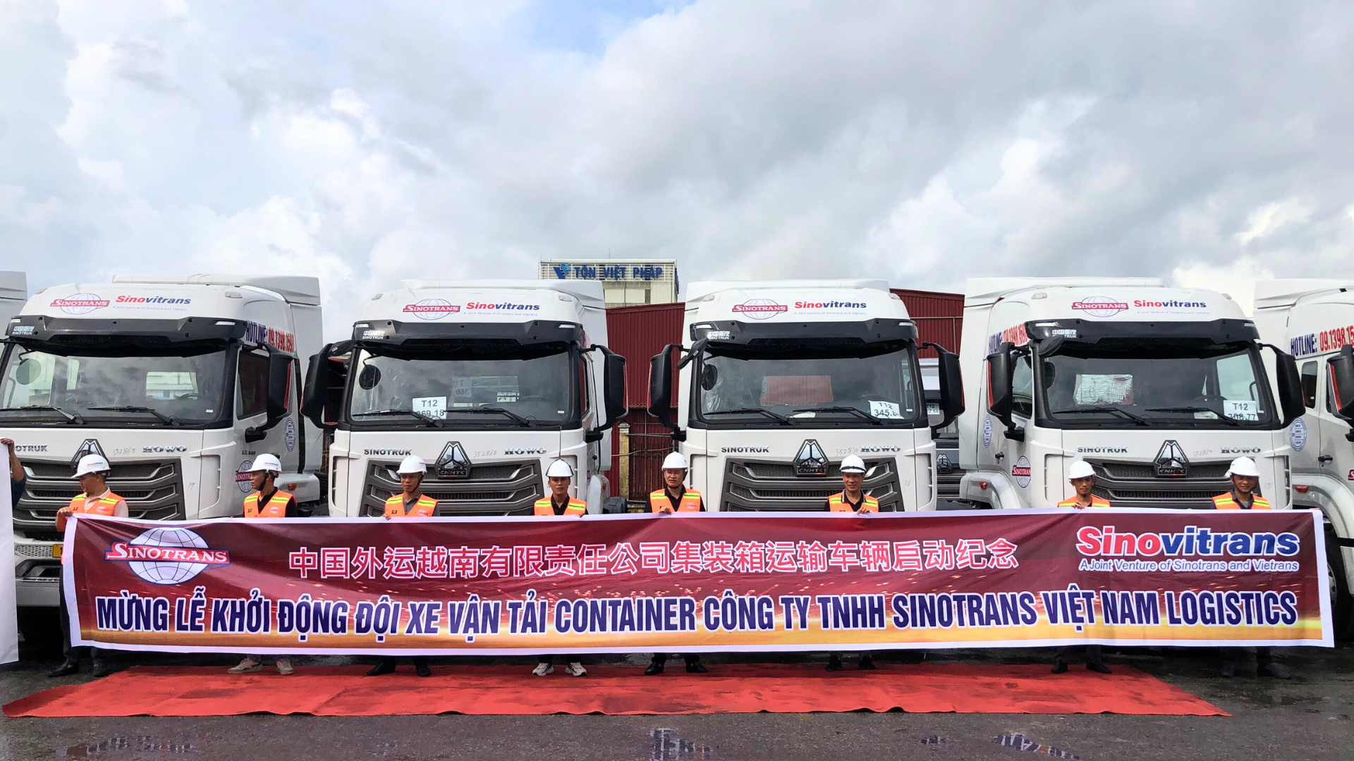 Lễ nhận xe Sinotrans 4